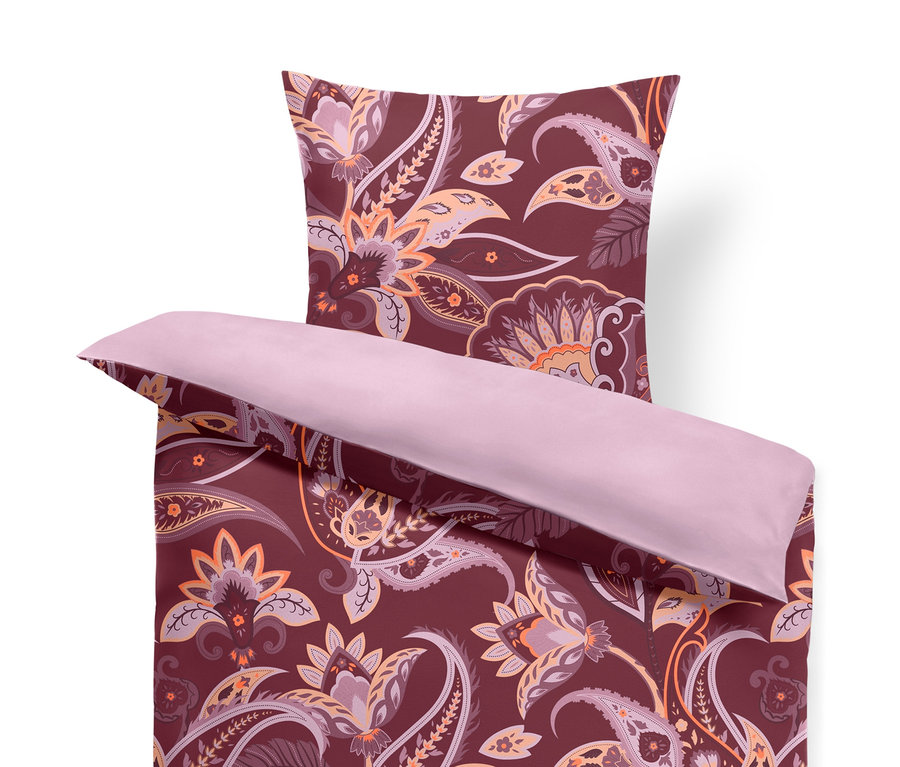 Rot-lila Microfaser-Bettwäsche mit Blumen- und Paisleymuster.