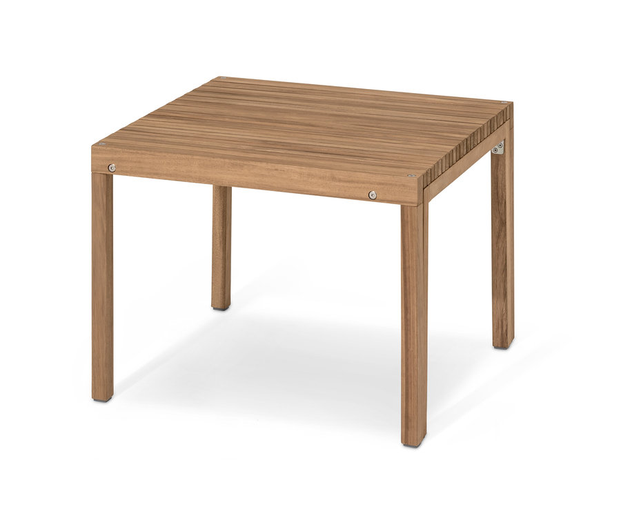 Ein brauner Couchtisch aus Holz.