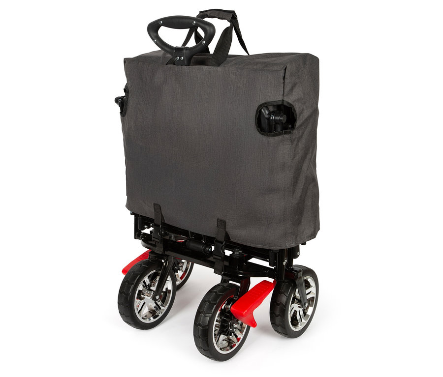 Der small foot Bollerwagen mit Dach und Regencover ist abgedeckt.