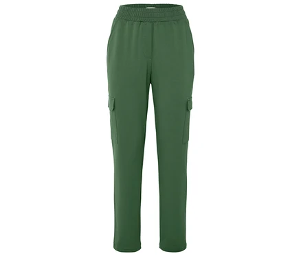 Grüne Cargohose mit elastischem Bund und aufgesetzten Taschen.