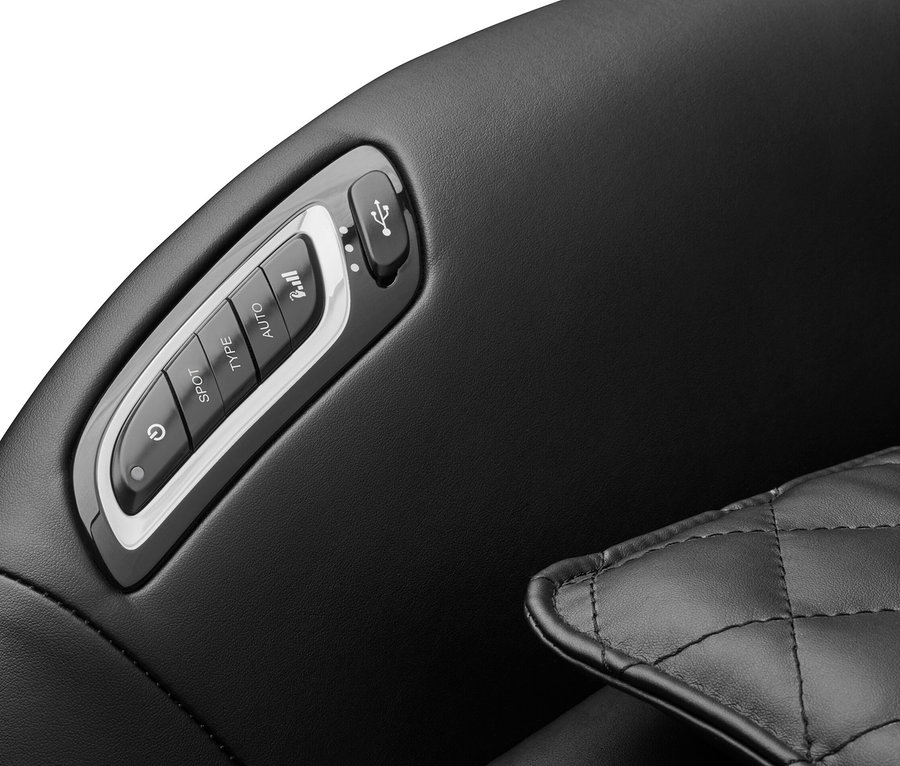 Detailaufnahme des Bedienfelds vom Medisana Massagesessel »RS 660«.