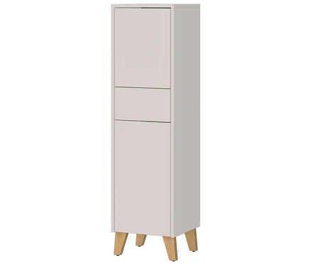 Ein schmaler, hellgrauer Badezimmerschrank mit einer Schublade und einer Tür steht auf vier Holzfüßen.