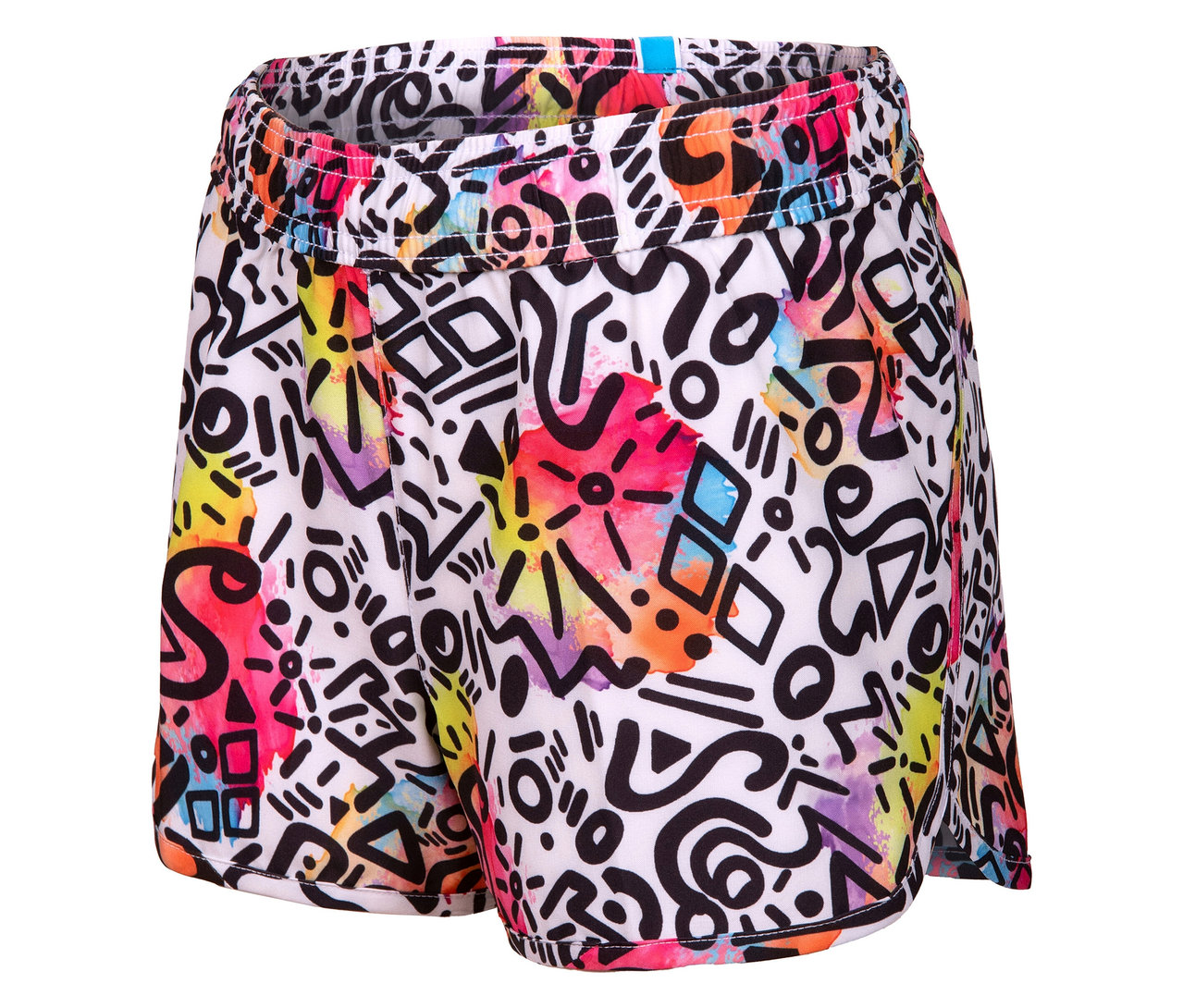 Nahaufnahme von Shorts mit geometrischem Muster in Schwarz, Weiß und bunten Farben.