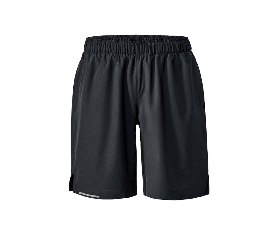 Schwarze Sportshorts.