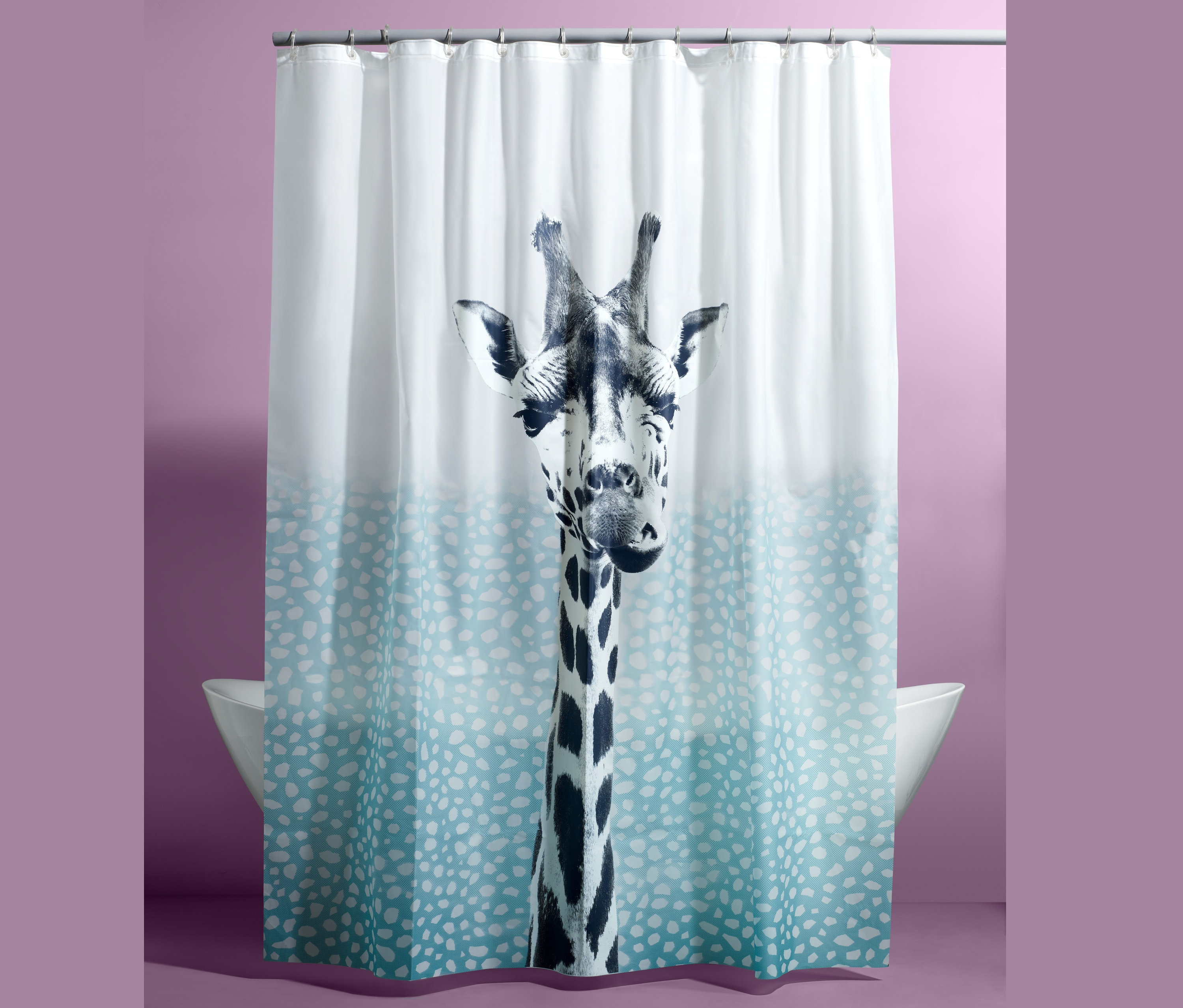 Duschvorhang mit Giraffenmuster.