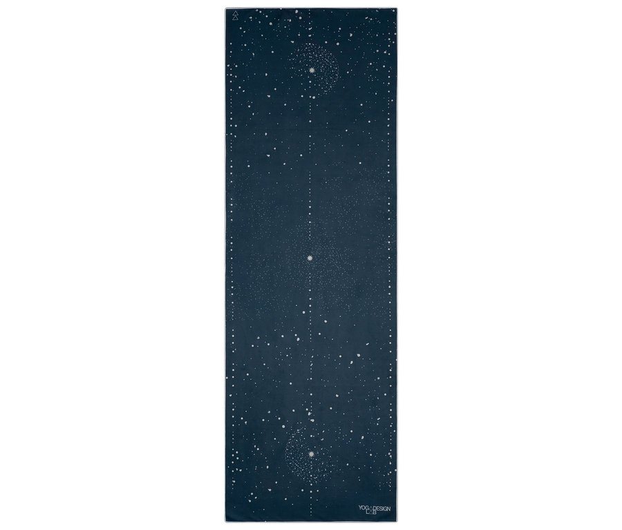 Dunkelblaue Yogamatte mit weißem Sternmuster.