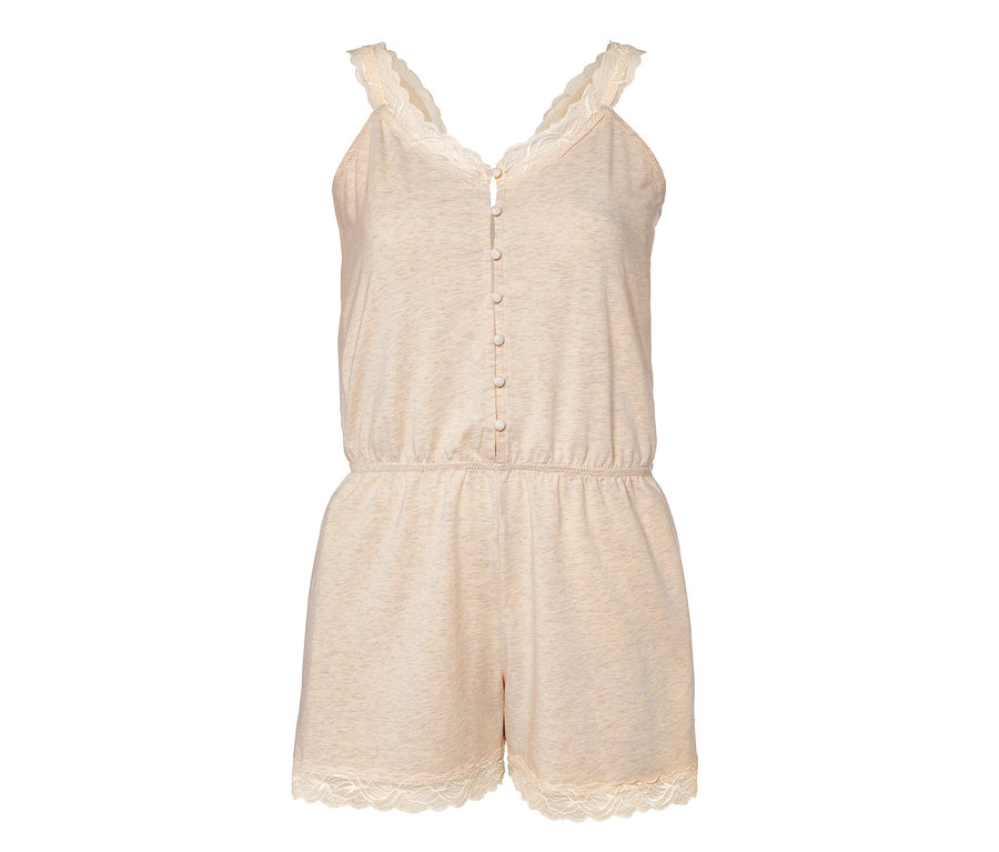 Beiger Jumpsuit-Pyjama mit Spitzendetails.