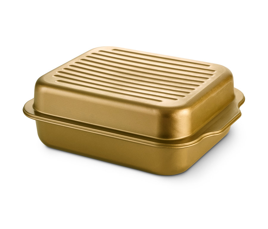 Goldener XL-Edelstahl-Bräter mit Deckel.