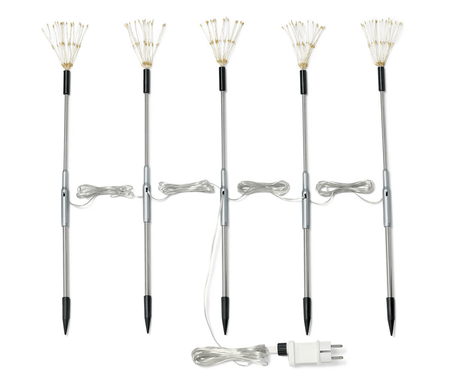 Fünf LED-Gartenstecker.