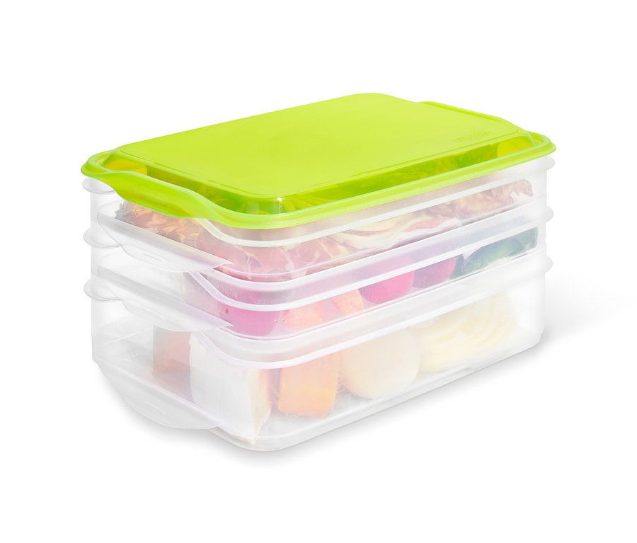 Gestapelte, transparente Rotho Aufschnitt-Aromabox mit geschnittenem Fleisch, Gemüse und Käse.