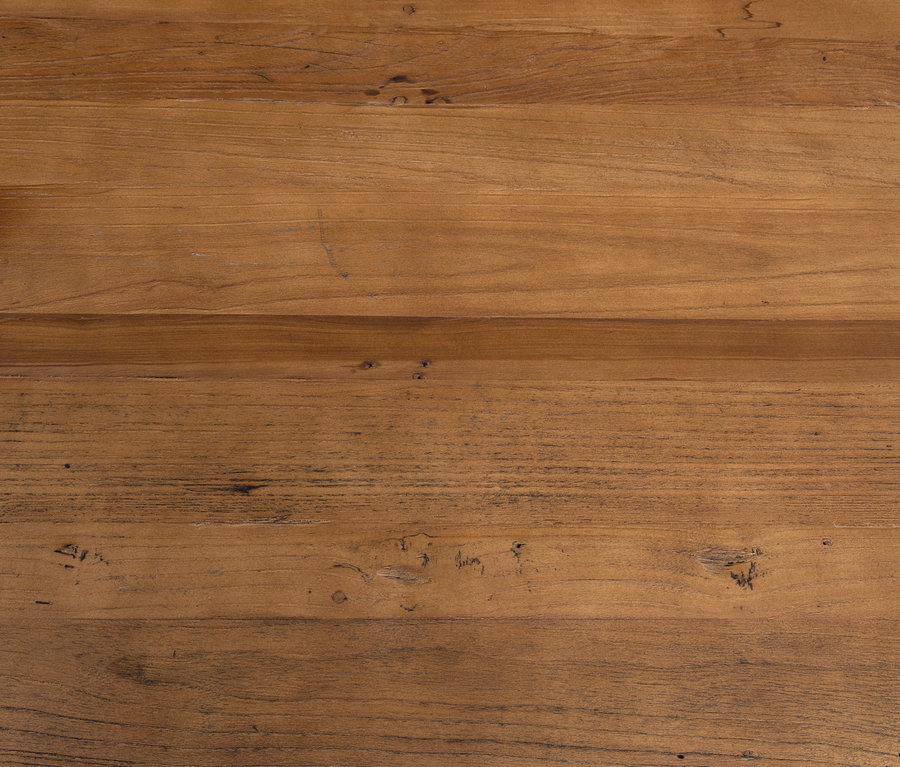 Nahaufnahme einer Tischplatte aus Holz.