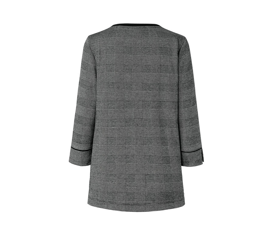 Rückansicht eines karierten Sweatshirts mit 3/4-Arm.