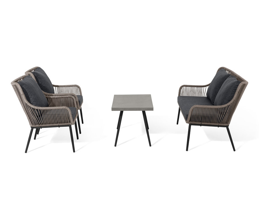 Lounge-Set mit Textilgeflecht mit zwei Sesseln und Tisch.