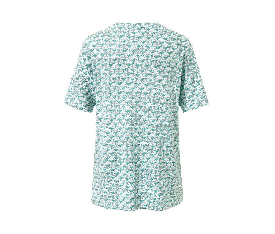 Detailansicht eines Interlock-Shirts mit Muster.