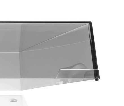Weißer Lenco Plattenspieler L-3810 mit schwarzem Plattenteller und transparenter Abdeckung.