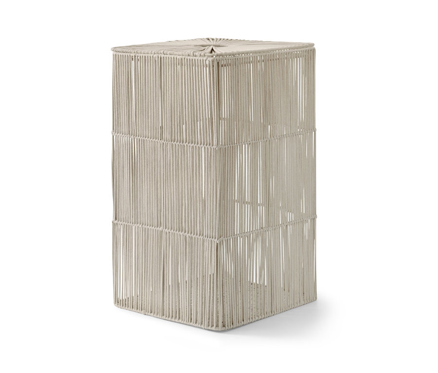 Eine beige Wäschetonne.