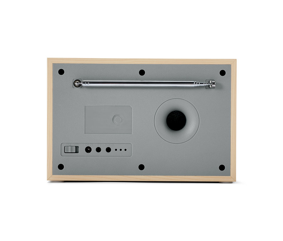 Rückseite eines DAB+/FM-Digitalradios mit Bluetooth® und Teleskopantenne.