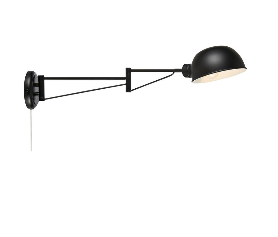 Eine schwarze Wandleuchte mit verstellbarem Arm vor einem weißen Hintergrund.