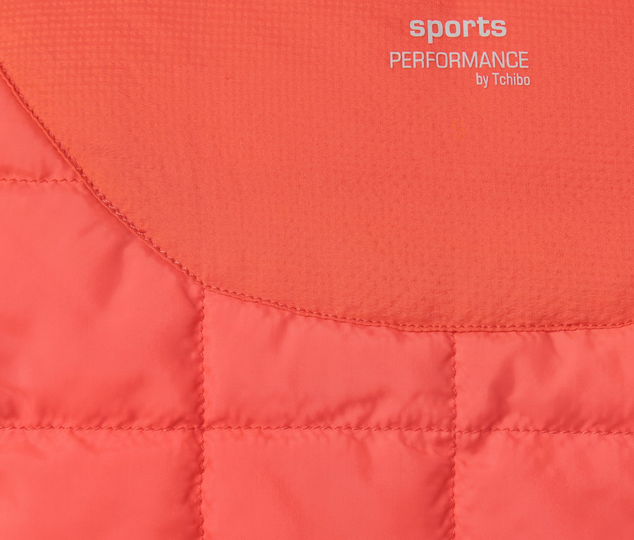 Detail einer Hybrid-Midlayer.