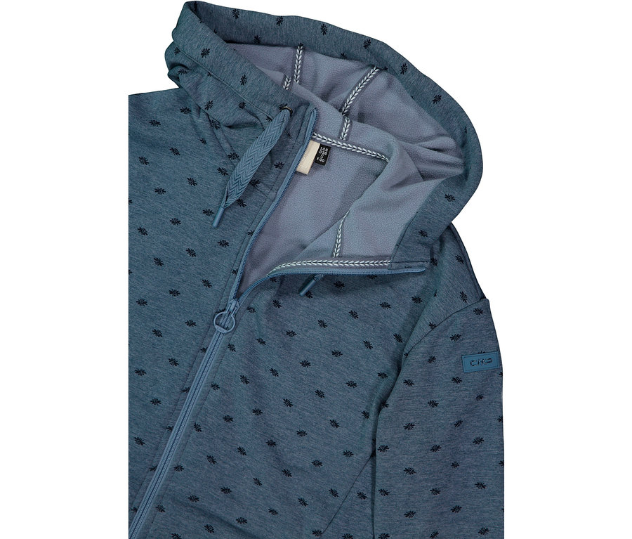 Nahaufnahme eines teilweise geöffneten, blau gemusterten CMP-Kapuzenpullovers.