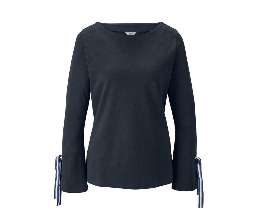 Marineblaues Sweatshirt mit Volantärmeln.