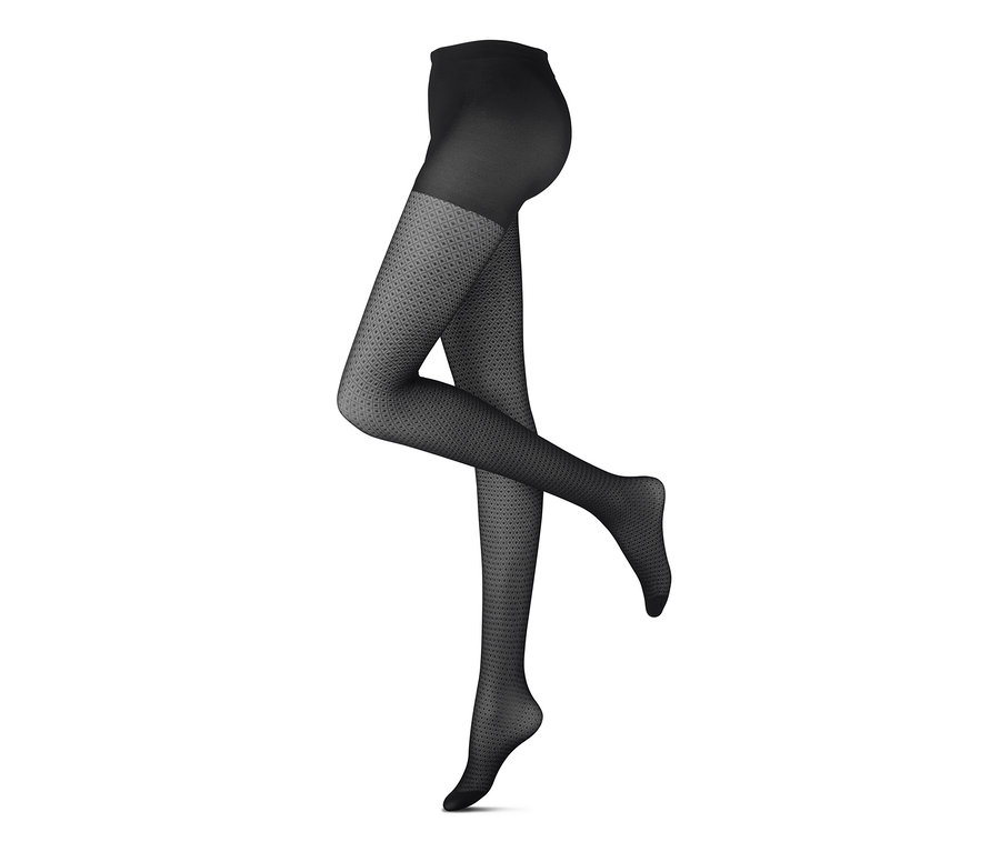 Beine in Feinstrumpfhose.