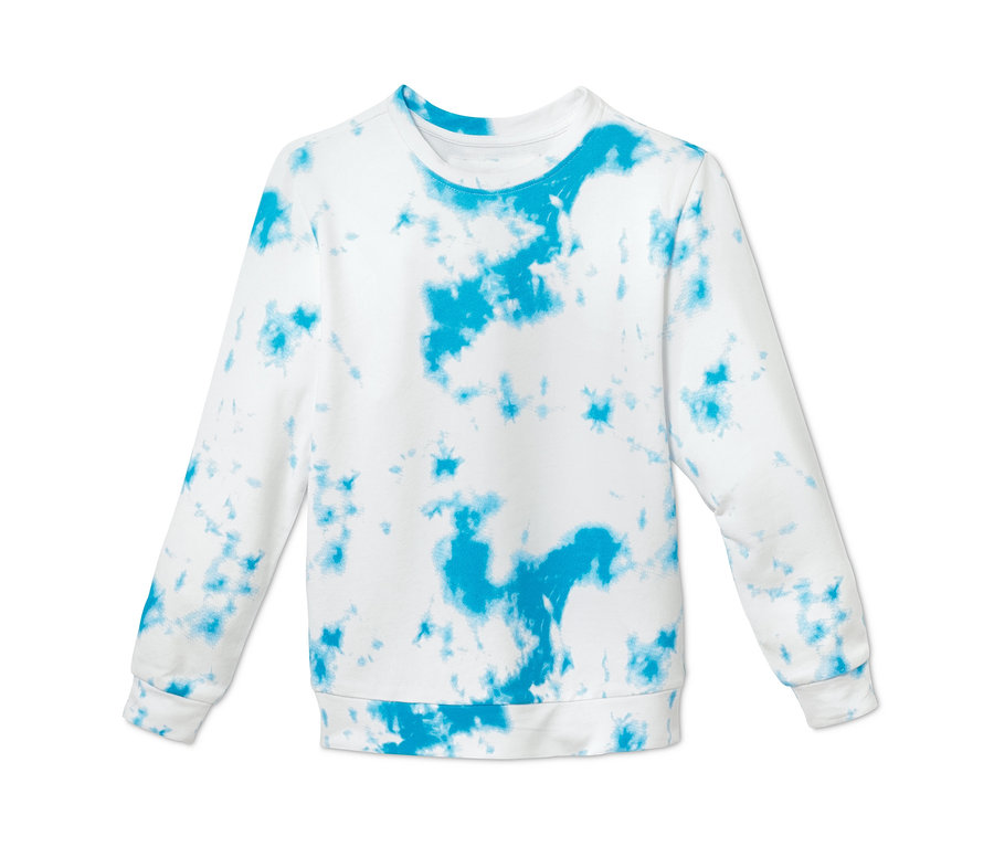 Weißes Sweatshirt mit blauem Batikmuster.