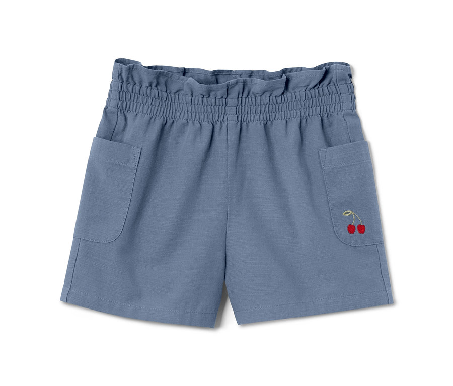 Blaue Paperbag-Shorts mit Kirschen.