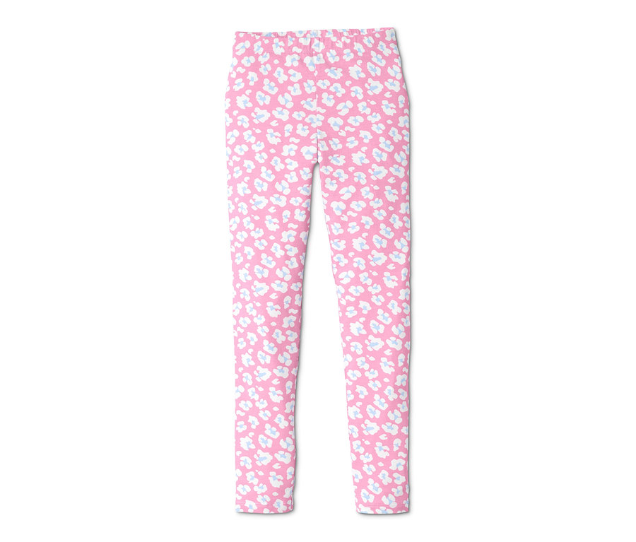 Detailaufnahme der Leggings eines Kurzarm-Pyjamas mit Leggings. Die Leggings sind rosa mit einem weißen und blauen Tiermuster.