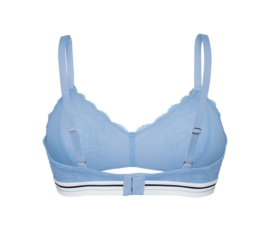 Detailansicht eines hellblauen Soft-BHs.