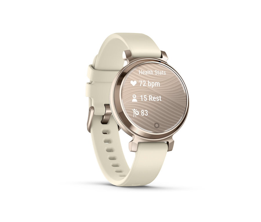 Detailaufnahme einer cremegoldfarbenen GARMIN »Lily® 2« Smartwatch, die Gesundheitsstatistiken anzeigt.