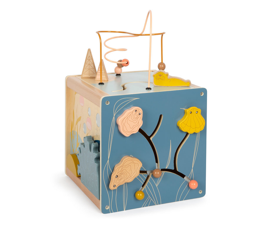 small foot Motorikwürfel »Seaside« mit Perlenlabyrinth, Holzformen und Illustrationen mit maritimen Motiven.
