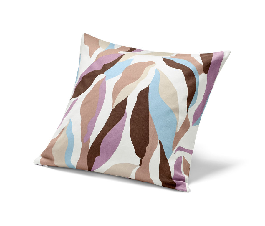 Dekokissen-Bezug mit bunten Blättern.