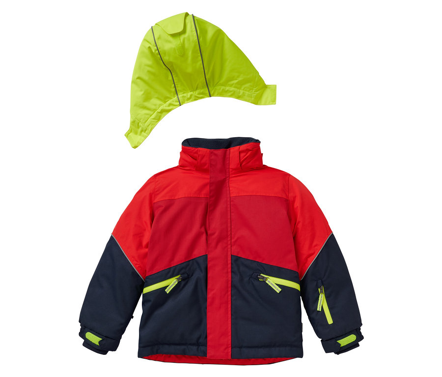 Gezeigt wird eine JAKO-O Kinder-Robustjacke in Tomatenrot mit abnehmbarer Kapuze.