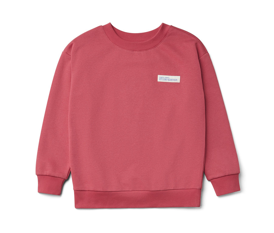 Ein rotes Kinder-Sweatshirt.