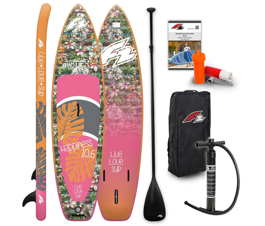 Ein komplettes F2 SUP Board »Happiness« Set mit zwei floral gemusterten Boards, einem schwarzen Paddel, einer Pumpe, einer Tragetasche, einem Reparaturset und einer Anleitung.