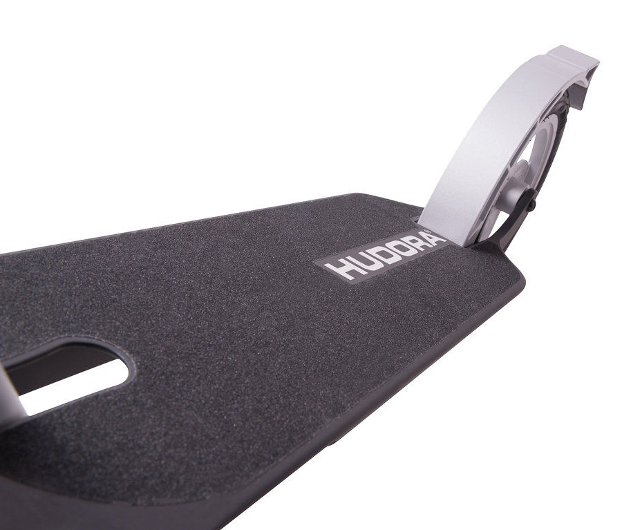 Detailansicht des Trittbretts und Hinterrads vom HUDORA-Scooter »BigWheel®« Air 230.
