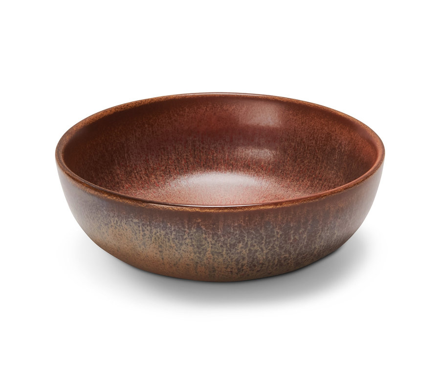 Eine braune Schale auf weißem Hintergrund. 3 Schalen