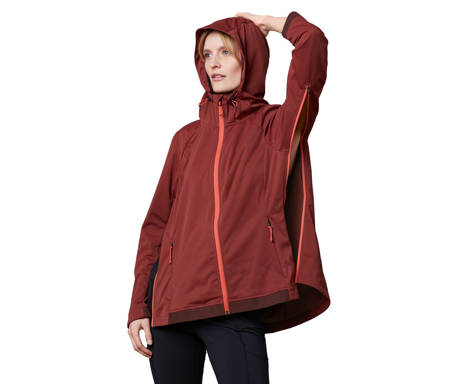 Frau posiert in Lightweight-Softshelljacke, bordeauxrot.