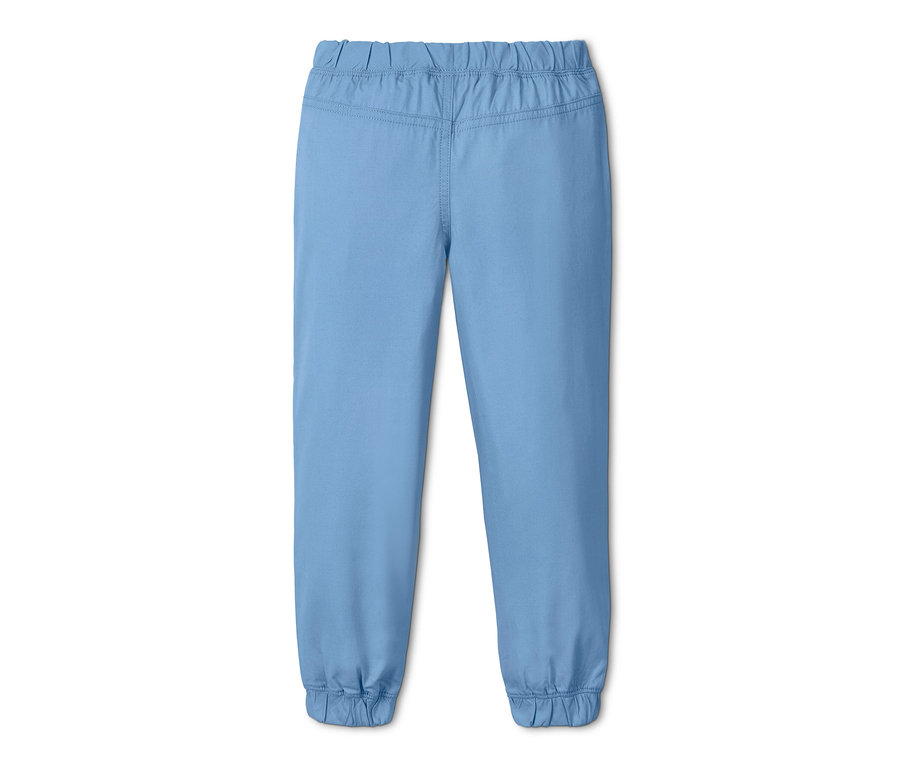Blaue Schlupfhose.