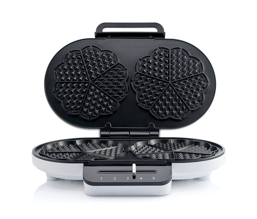 Offenes WILFA Waffeleisen "TRADITION DOUBLE WDWA-516W" mit Antihaftbeschichtung und einstellbarer Temperatur.