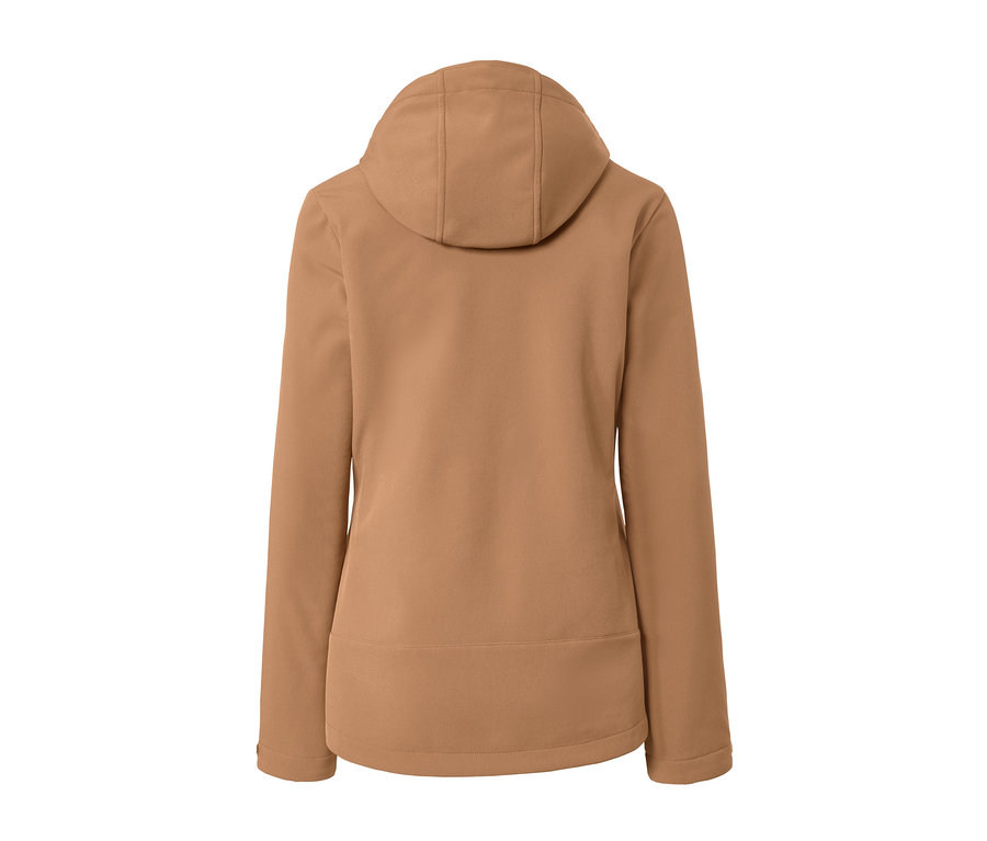 Rückansicht einer cognacfarbenen Softshell-Jacke.