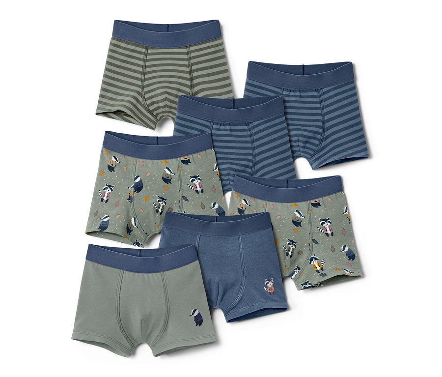 Sieben Jungen-Slipboxer: zwei gestreifte, zwei mit Tiermotiven und drei unifarben mit Tierbild.