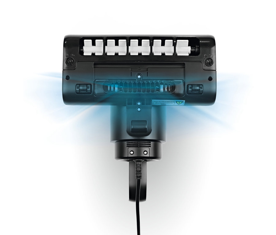 Detailansicht eines schwarzen N8WERK Milbensaugers mit pulsierender Bürste.