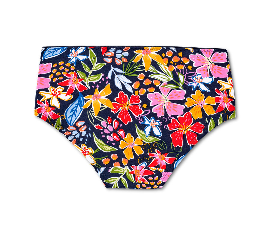 Nahaufnahme einer Panty mit Blumenmuster, aus einem 5er-Pack.