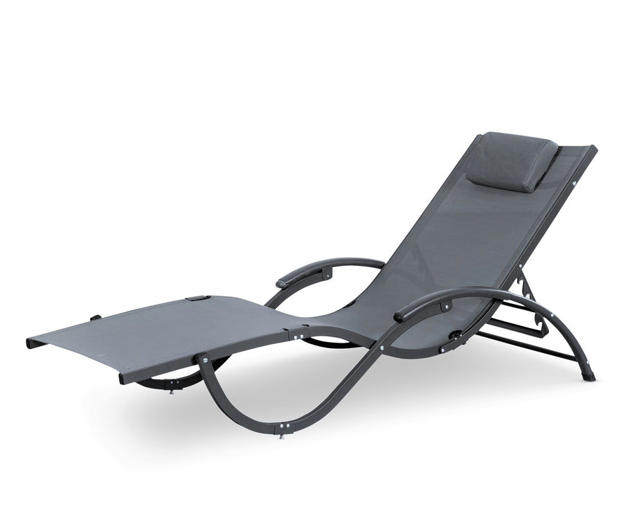 Graue Leco Sonnenliege mit hochgeklappter Kopfstütze.