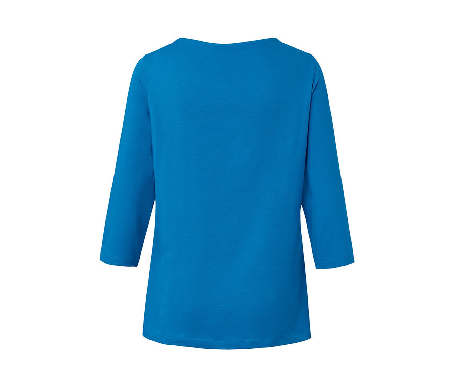 Rückansicht eines azurblauen Shirts mit 3/4-Arm.