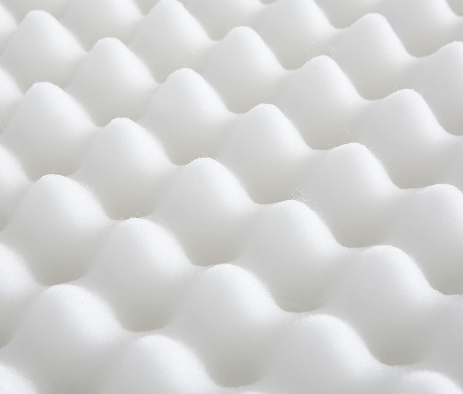Detailansicht einer weißen Badenia Matratzentopper Senso.