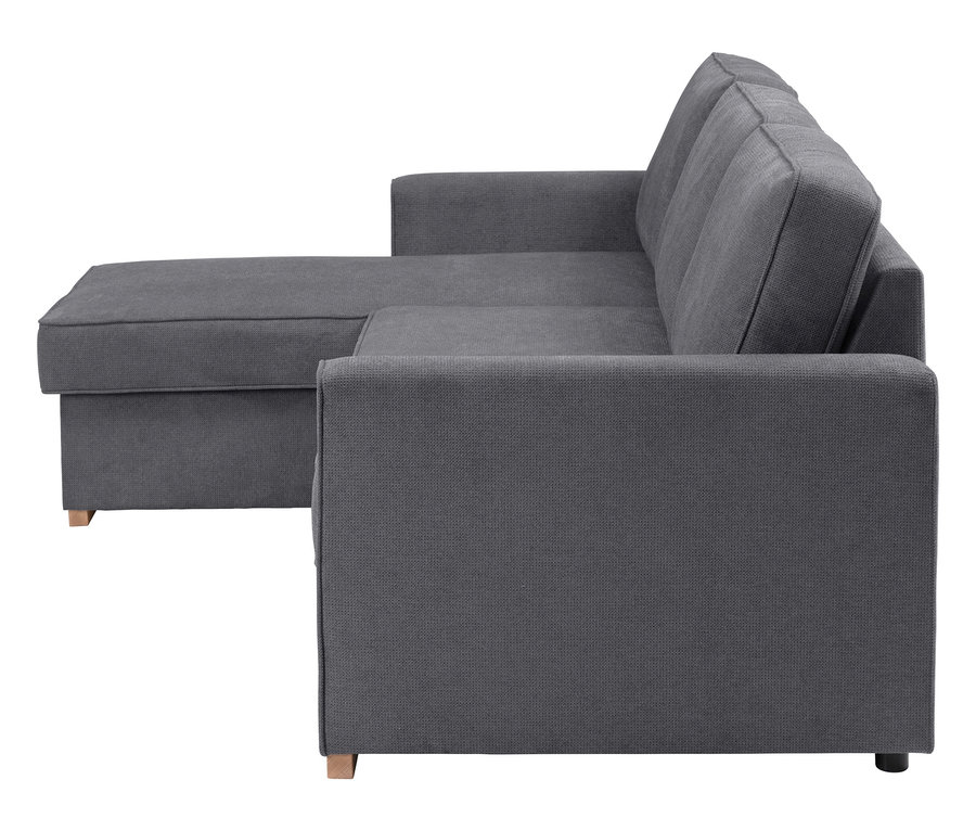 Graues Ecksofa mit Ottomane auf niedrigem Holzfuß vor weißem Hintergrund.