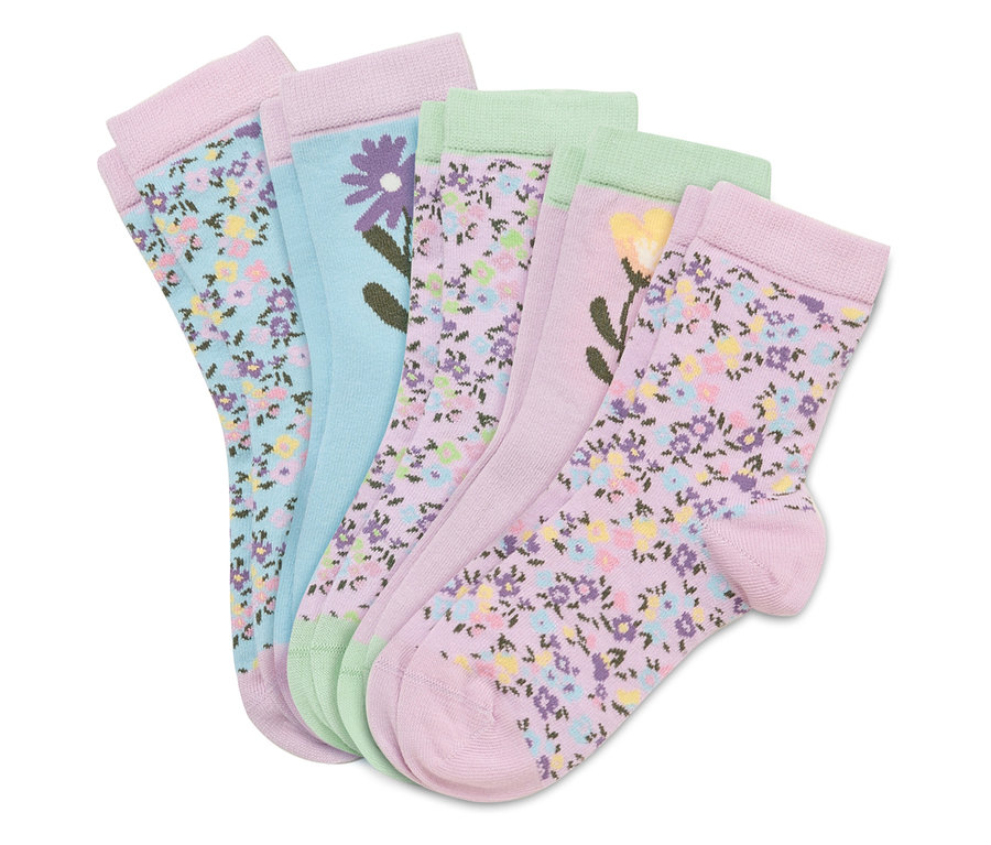 Fünf Paar Kinder-Socken mit Blumen.